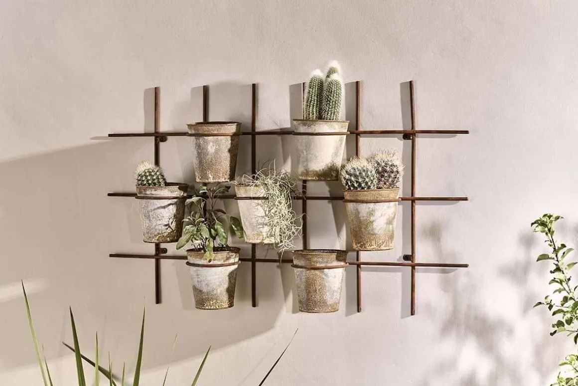 Abari Wall Hung Planter