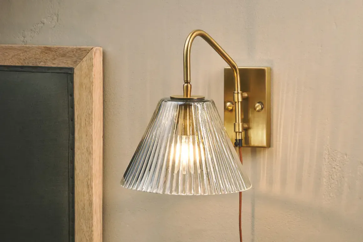 Akoli Glass Wall Lamp - Clear & Antique Brass