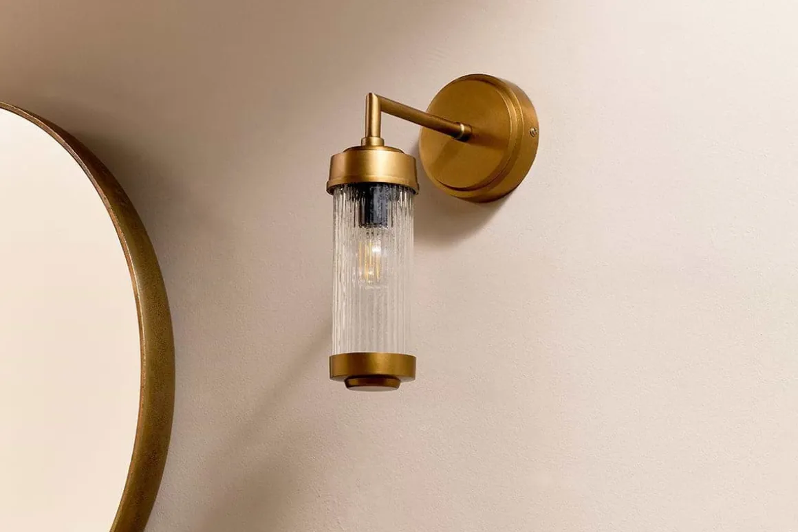 Akurdi Bathroom Single Wall Lamp