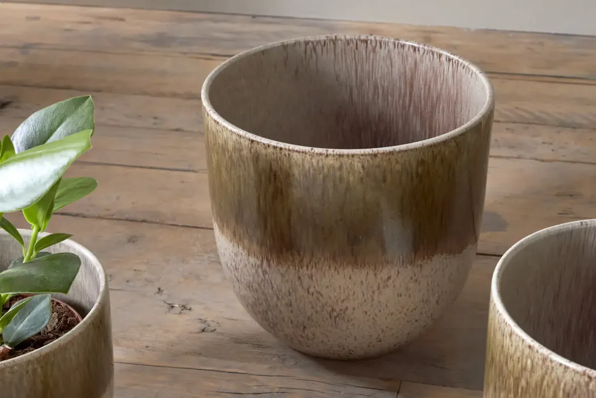 Almeida Reactive Glaze Plant Pot - Olive & Natural