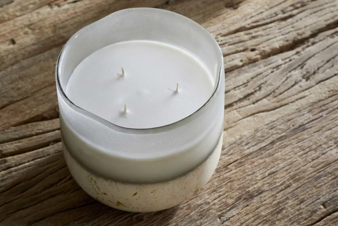 Cardamom & Amber 3 Wick Scented Candle