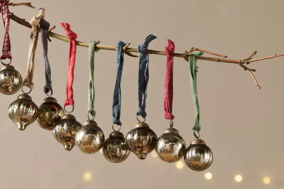 Dew Drop Baubles - Antique Gold - (Set of 12)