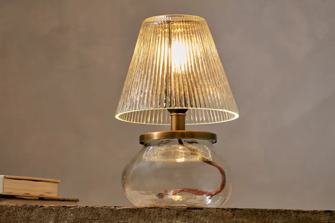 Dimalai Recycled Glass Table Lamp - Clear