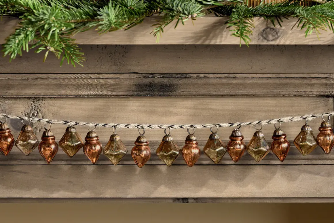 Ekiti Bauble Garland - Antique Gold & Rust