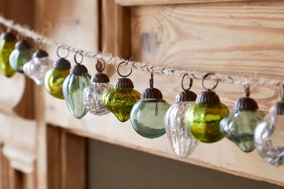 Ekiti Bauble Garland - Mixed Green & Clear