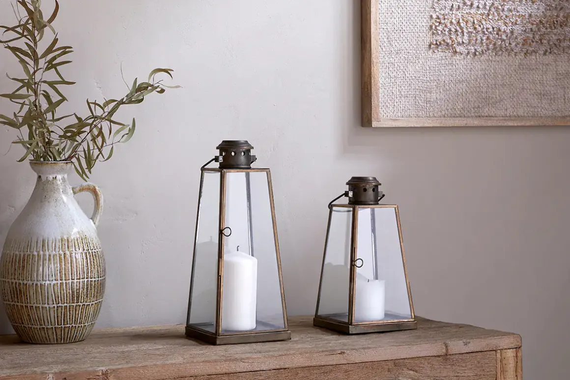 Giva Lantern - Antique Brass