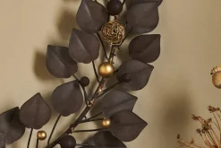 Ishana Wreath - Antique Brass