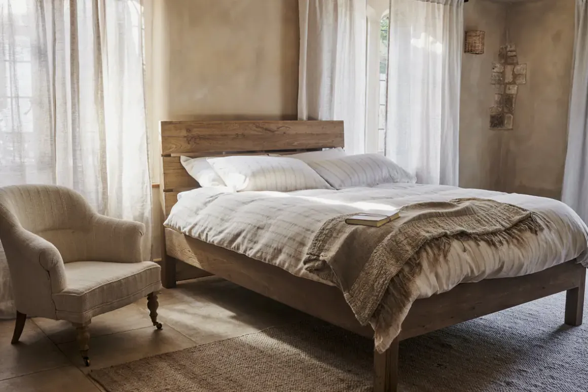 Iya Reclaimed Wood Bed - Natural