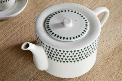 Juniper Drop 4 Person Teapot - Cream & Juniper