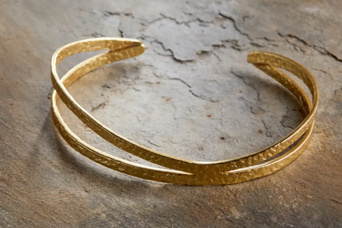 Katai Bangle - Gold