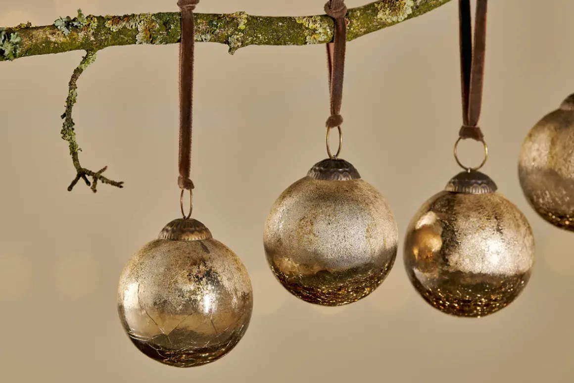 Konara Baubles - Gold Crackle (Set of 4)