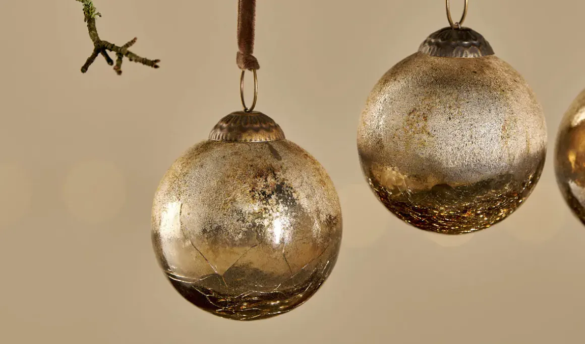 Konara Baubles - Gold Crackle (Set of 4)