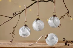 Lohara Baubles - White (Set of 4)