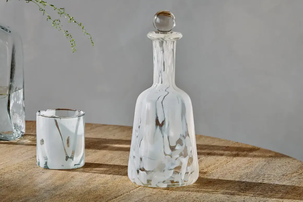 Lohara Decanter - White