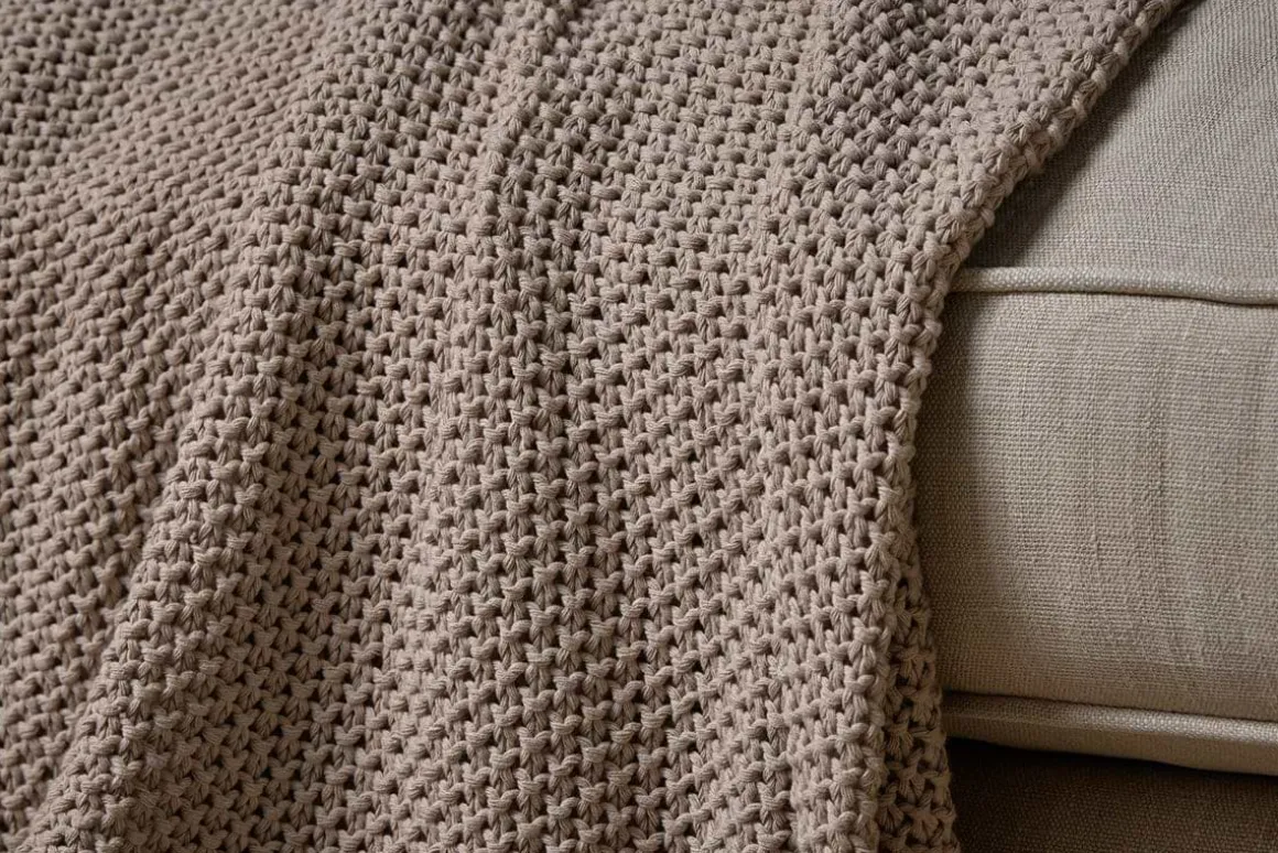 Nahan Moss Stitch Cotton Throw - Stone