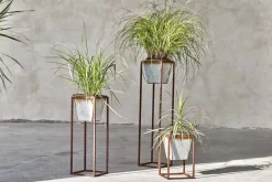 Narlu Planter Stand