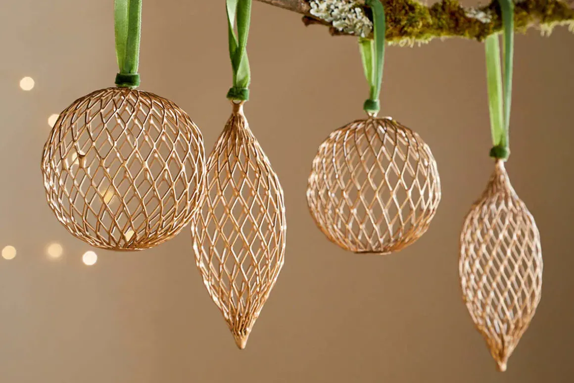 Nirav Wire Baubles - Brass (Set of 4)