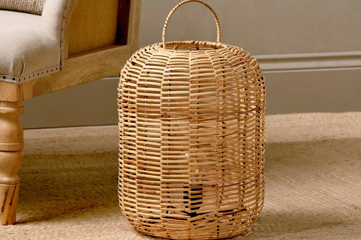 Noko Rattan Lamp