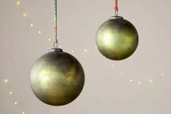 Oko Giant Bauble - Matt Green