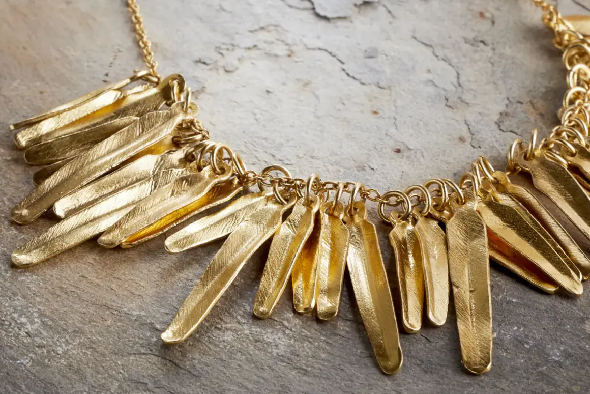 Omuti Necklace - Gold