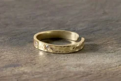 Ratna Labradorite Ring - Gold