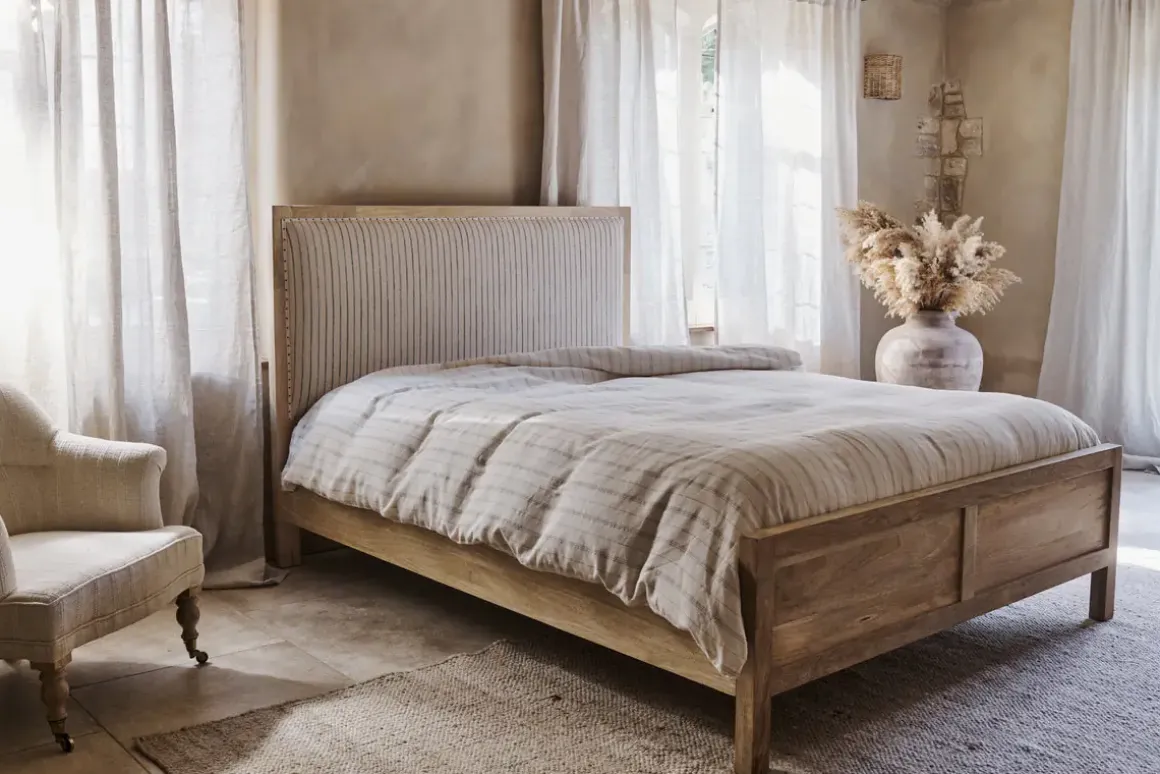 Sanja Stripe Bed - Natural