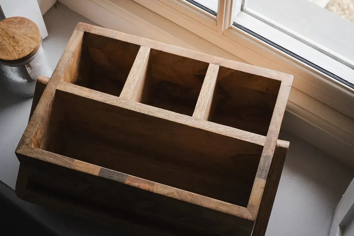 Sukha Mango Wood Caddy - Natural