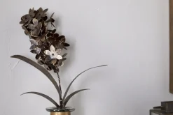 Svara Stem Hyacinth - Antique Brass