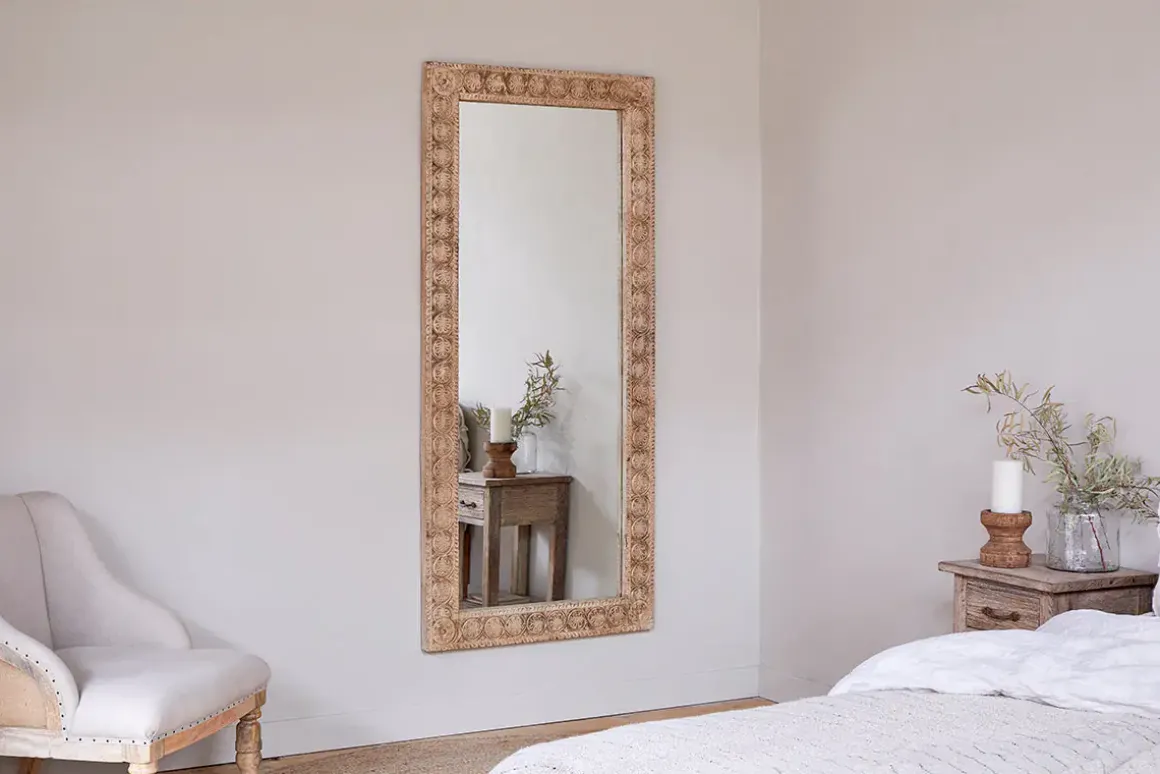 Tannir Carved Mango Wood Mirror - Natural