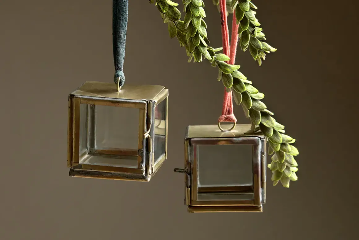 Tiny Kiko Box Decorations (Set of 2) - Antique Brass