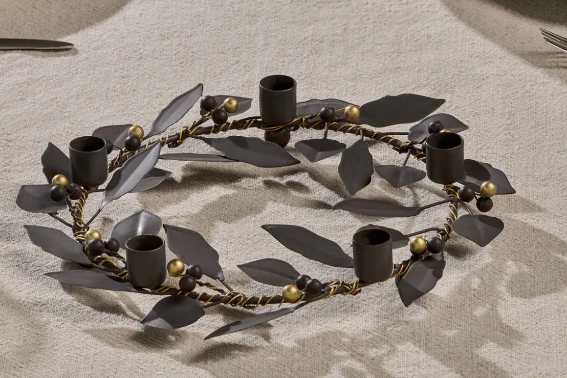 Tula Garland Candle Holder - Brass & Rust