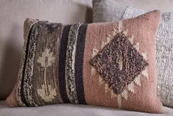 Tussi Sia Cushion Cover - Dusty Pink