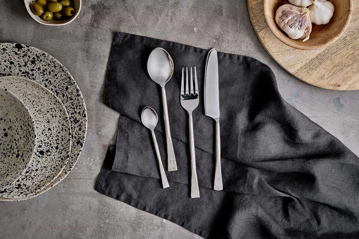 Usa Cutlery Set - Brushed Silver (Set of 16)