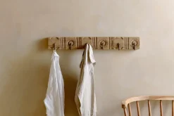 Veduru Mango Wood Carved Hook - Natural (Row of 6)