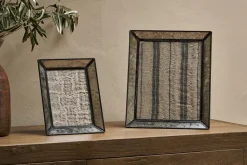 Yash Antique Glass & Iron Photoframe - Antique Black