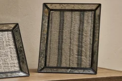 Yash Antique Glass & Iron Photoframe - Antique Black